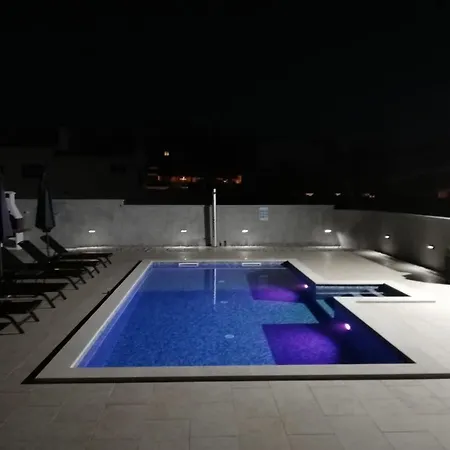 Apartment Victoria *