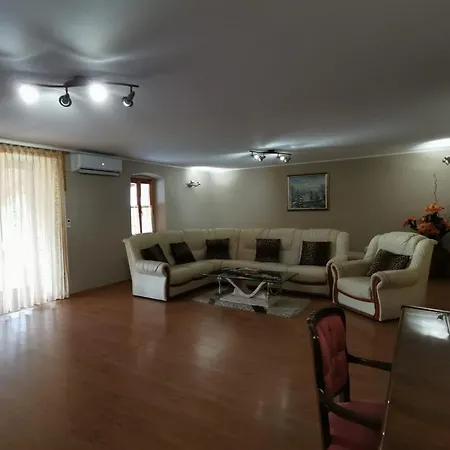 Apartment Victoria *